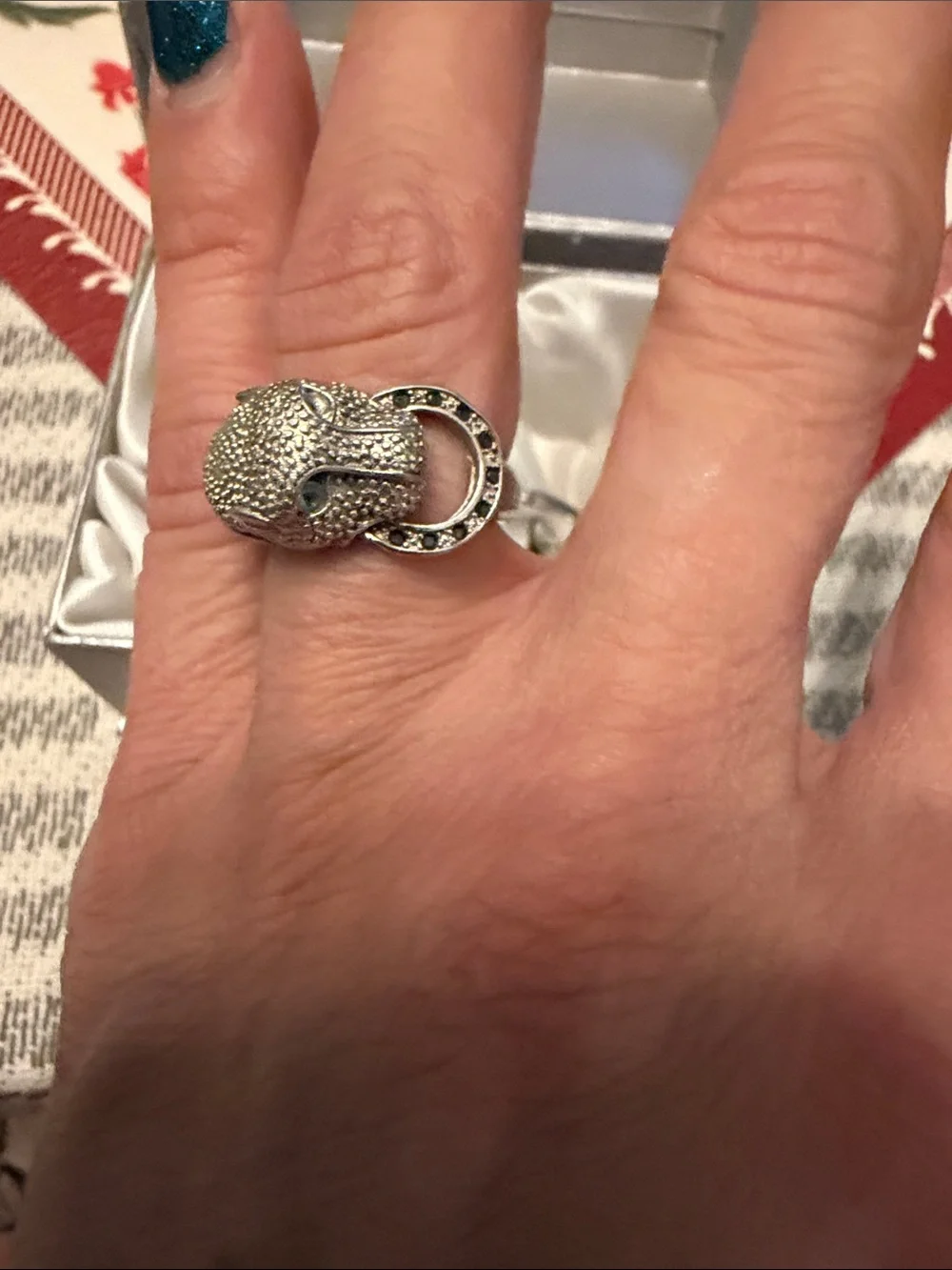 Silver ring lot all size 6 and 7 but the last one in pic is size 5